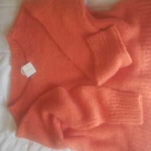 Club Monaco Coral Knit Sweater(L) NWT